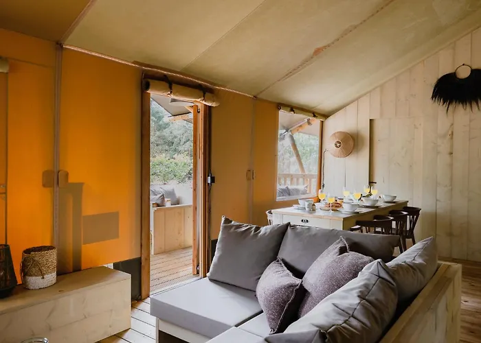 Luxury tent Buytenplaats Gooise Heide Huizen