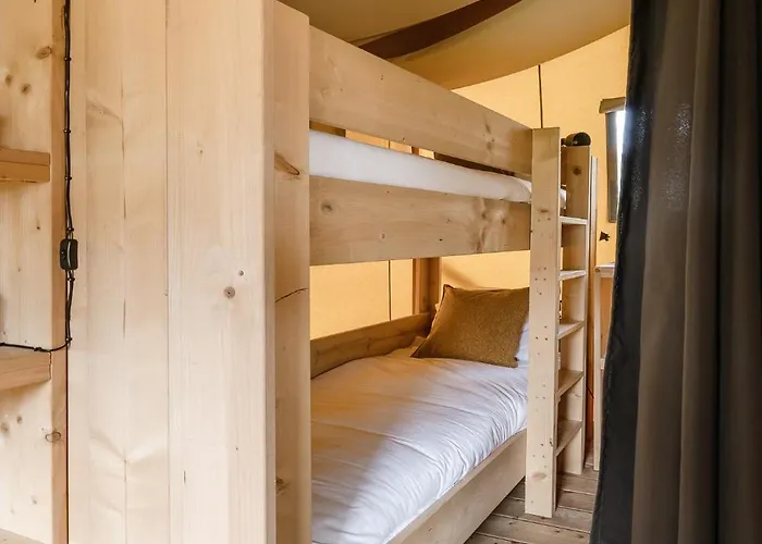 Luxury tent Buytenplaats Gooise Heide Huizen