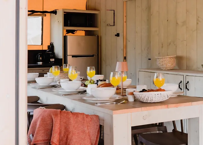 Luxury tent Buytenplaats Gooise Heide